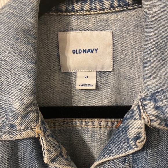 Old Navy distressed jean jacket - Picture 3 of 3